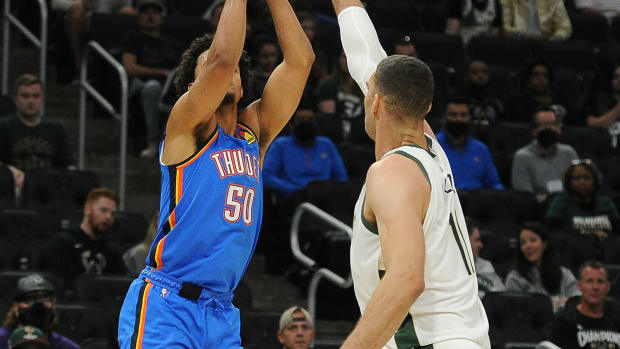 Jeremiah Robinson-Earl, Milwaukee Bucks